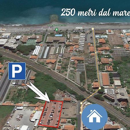 Apartmán Casa Mare - 250M Dalla Spiaggia Vallecrosia Exteriér fotografie