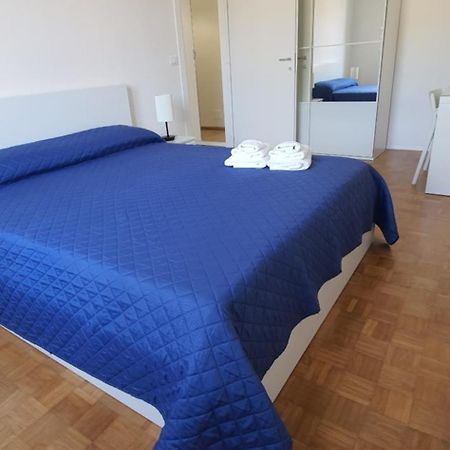 Apartmán Casa Mare - 250M Dalla Spiaggia Vallecrosia Exteriér fotografie